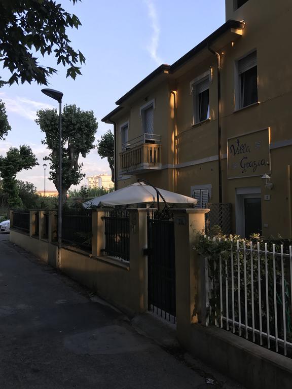 Villa Grazia Римини Екстериор снимка