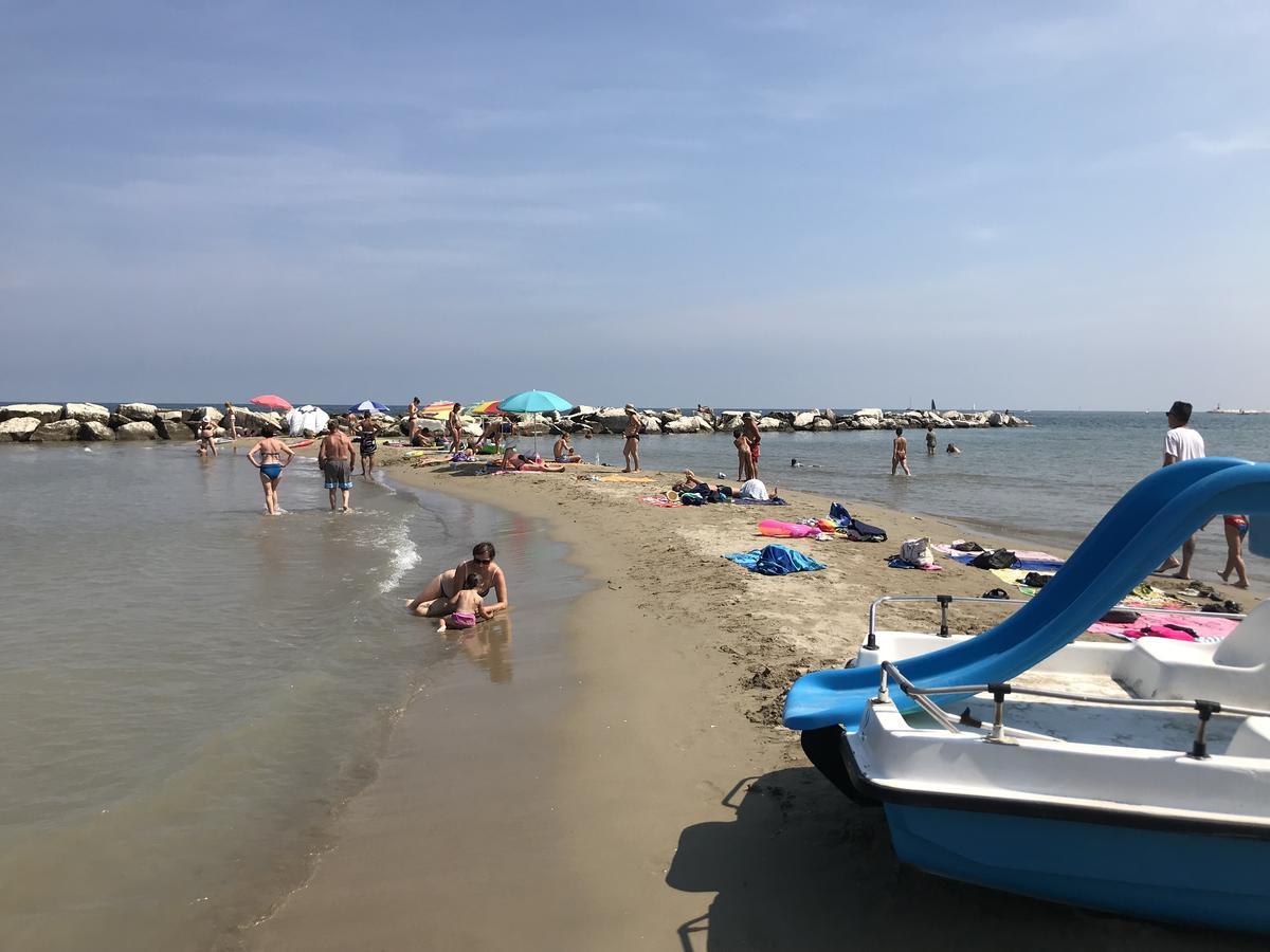 Villa Grazia Римини Екстериор снимка